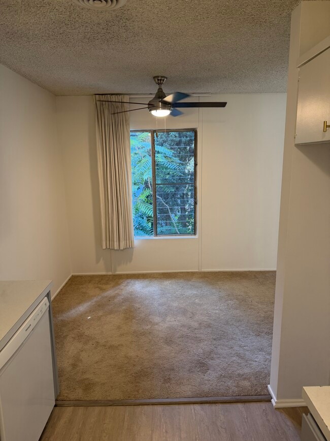 400 Monterey Rd