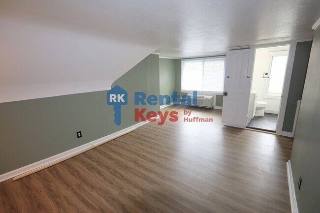 Photo - 1213 Lodge Ave Unit B