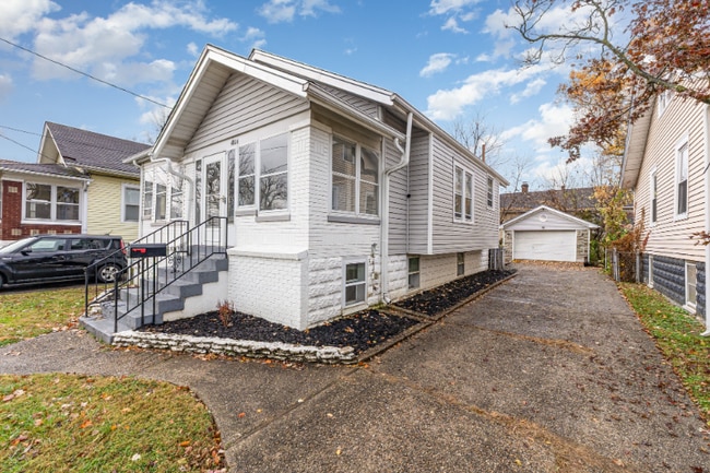 Photo - 4806 Peachtree Ave