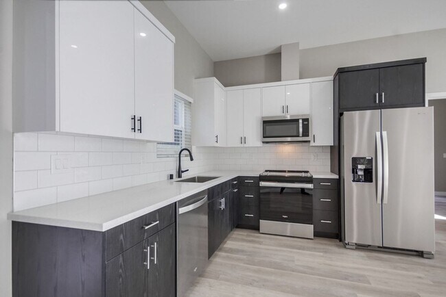 The Pointe  Apartments
