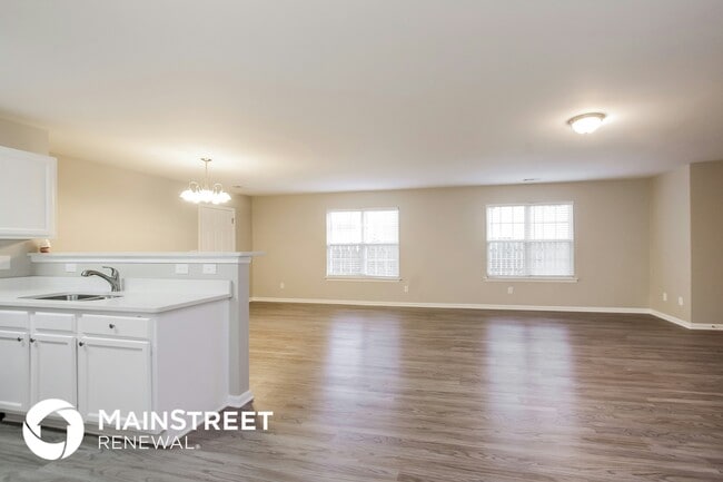 Photo - 2514 Eddington St