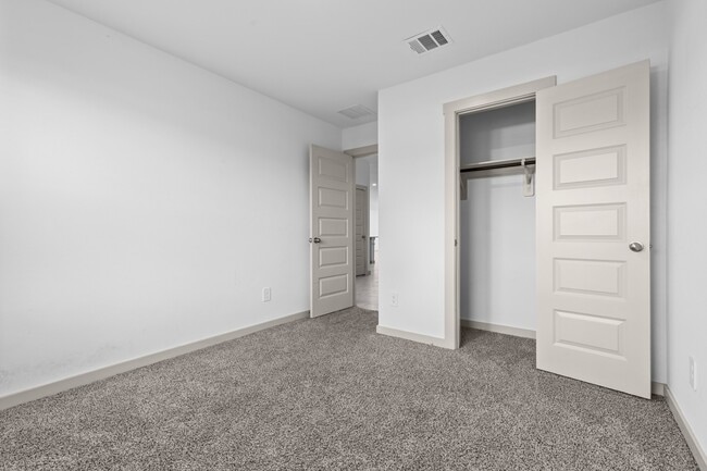 Photo - 5014 Pne Hvn Ln