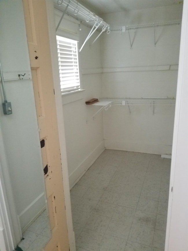 Photo - 721 S Prairie St