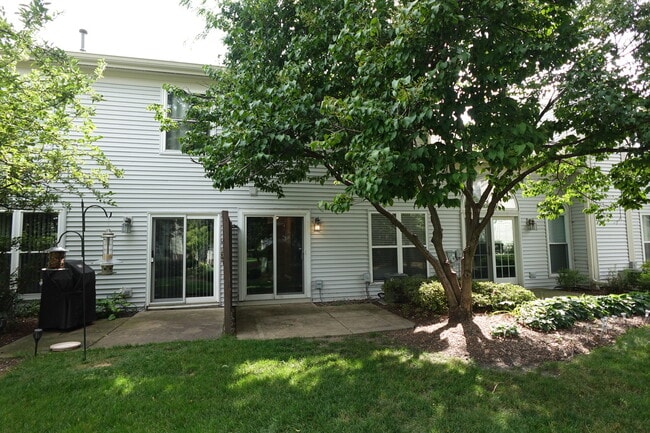 Photo - 1070 Woodhill Ct
