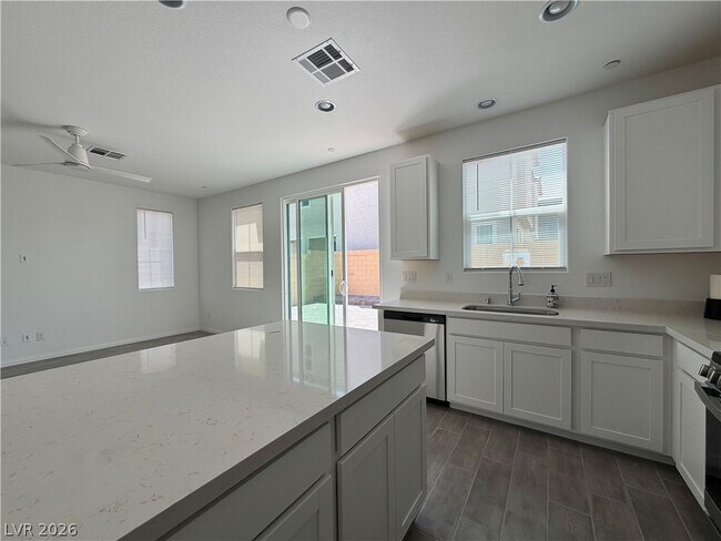 Photo - 75 Corzine Cliffs Ct