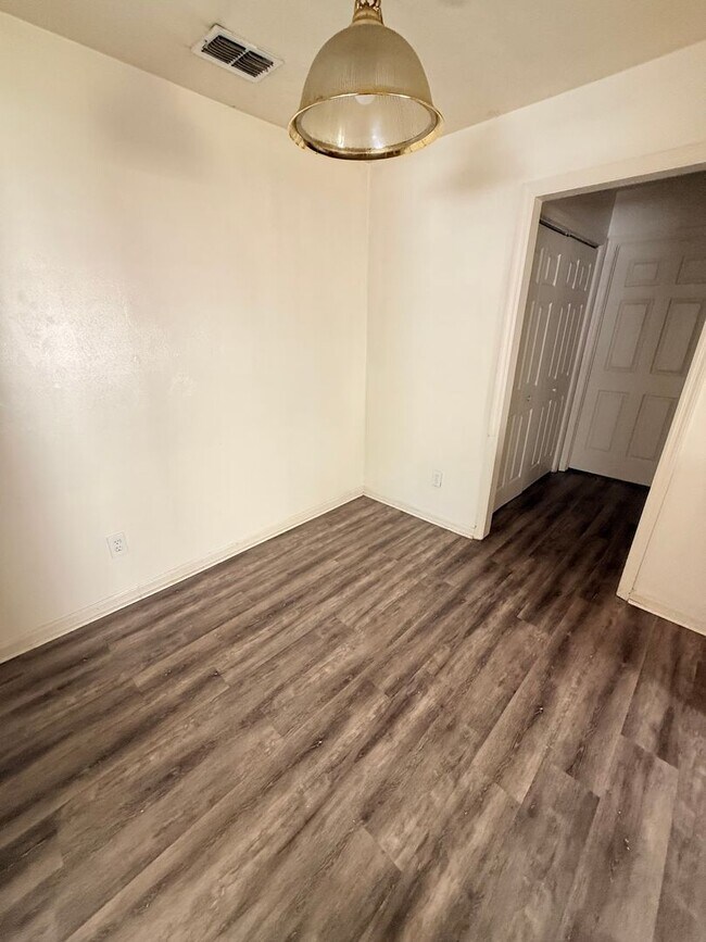 Photo - 2285 Hartsfield Rd Unit #2