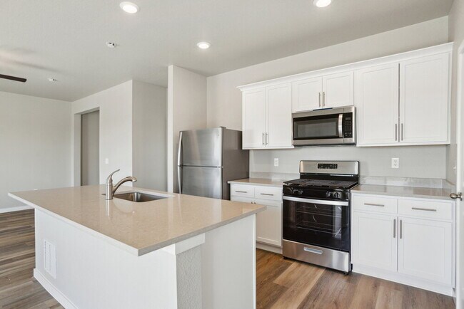 Photo - 7332 Crystal Ave