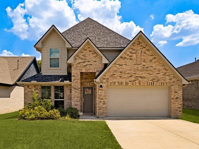 Building Photo - 122 Elm Ln