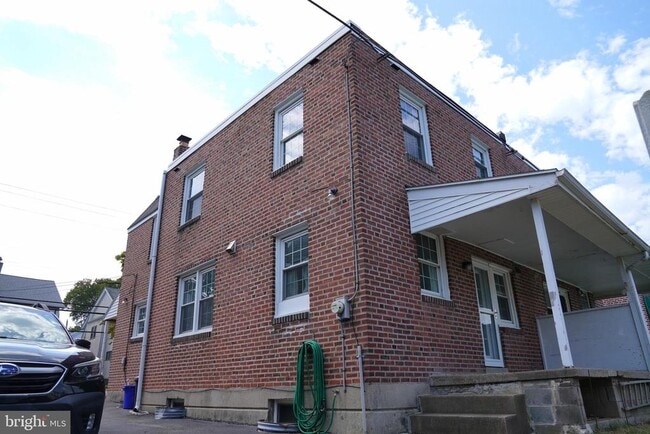 Building Photo - 244 Williams Rd Rental