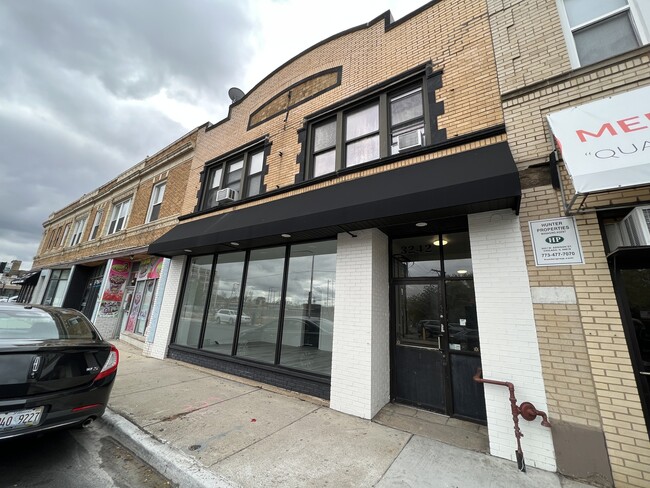 Photo - 3242 N Pulaski Rd Unidad 2 Rental