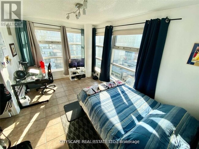 Photo - 50 Lombard St Unité 2005