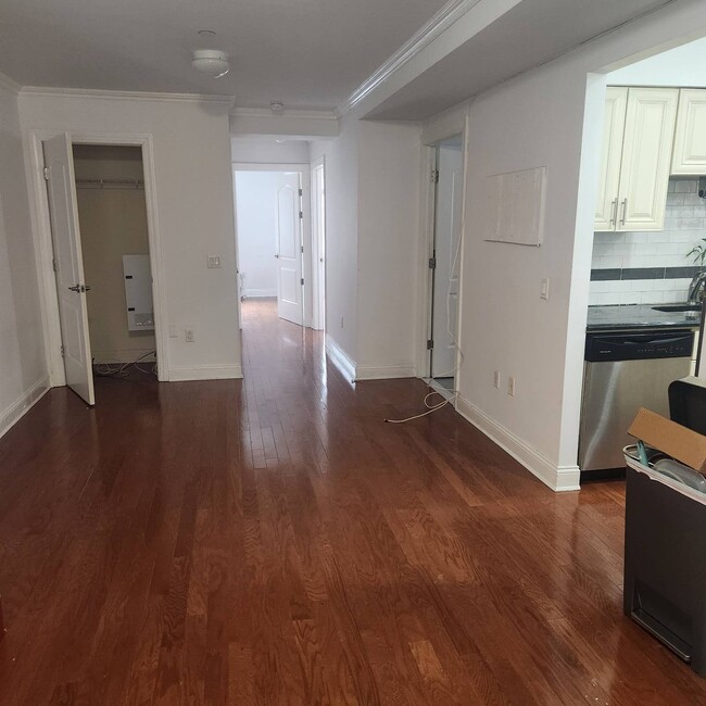 Photo - 85-15 120th St