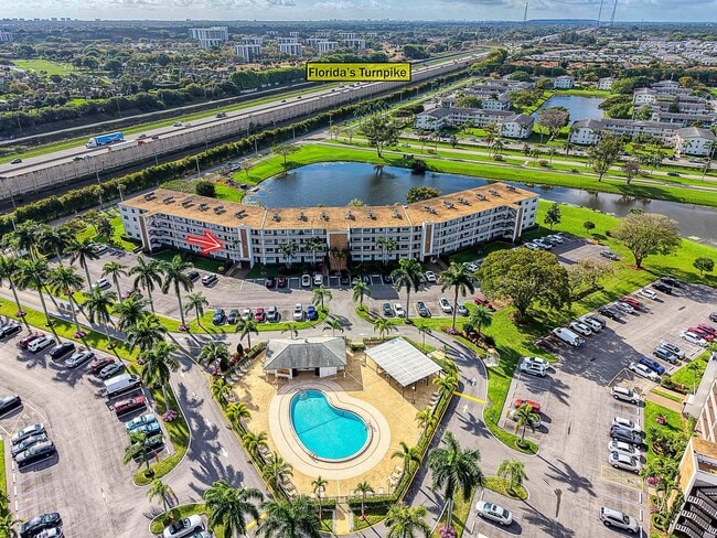 Photo - 2049 Hythe A