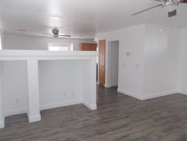 Photo - Spacious 4-Bedroom, 2.5-Bathroom Home – Fr...