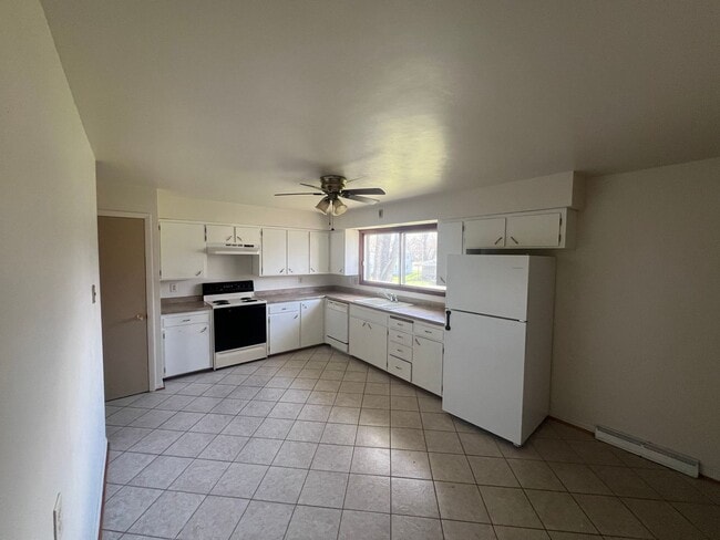 Photo - 2231 Wickham Ave Unit 201