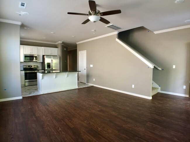 Photo - 393 S Hill Ave