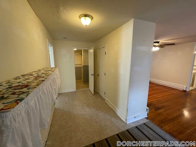 Photo - 52 Port Norfolk St Unit 1
