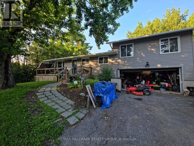 Photo - 244 Kedey St