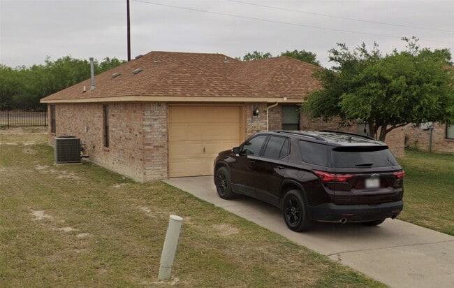 Building Photo - 108 Round Rock Dr Rental