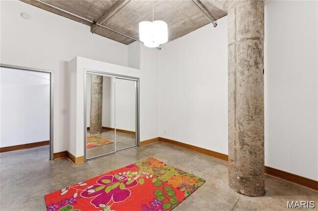 Photo - 2201 Locust St Unidad 207