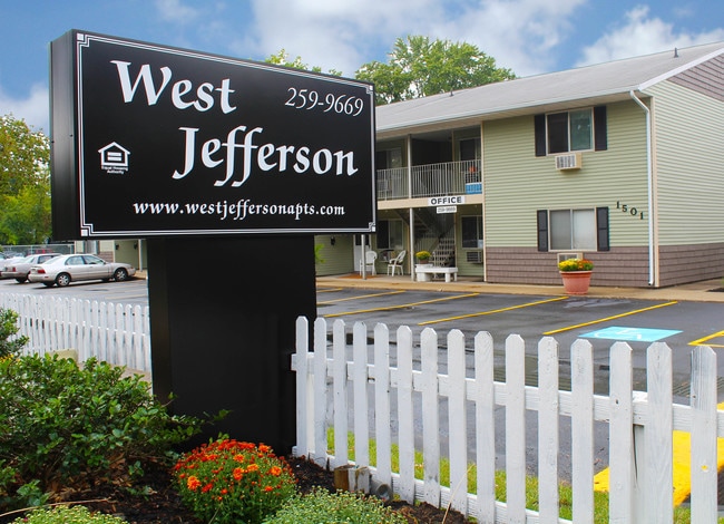 Photo - West Jefferson Apartments