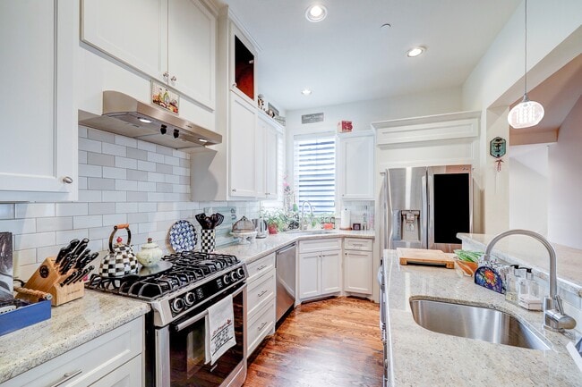 Photo - 1919 Colquitt St