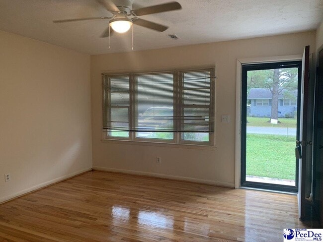 Photo - 1108 Elmgrove Ave