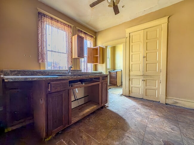 Photo - 1136 Reservoir Ave