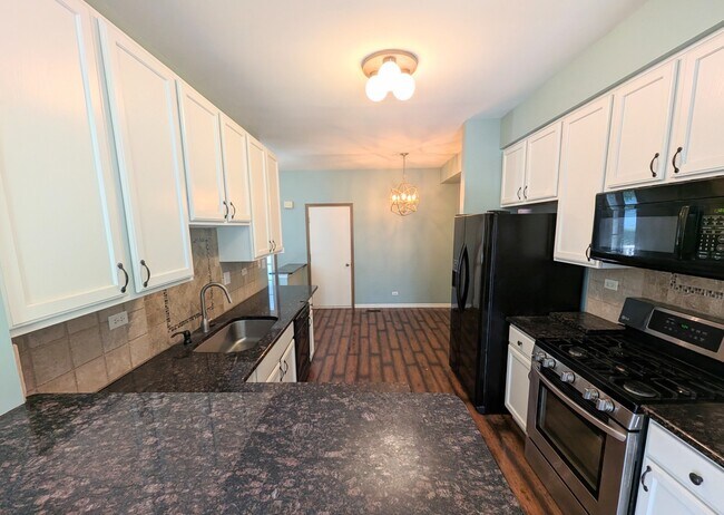 Photo - 3055 Kentshire Cir