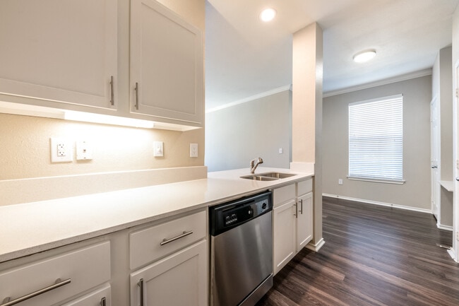 Regency Dell Ranch Apartments