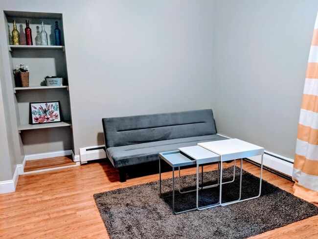 Photo - 1862 Beacon St