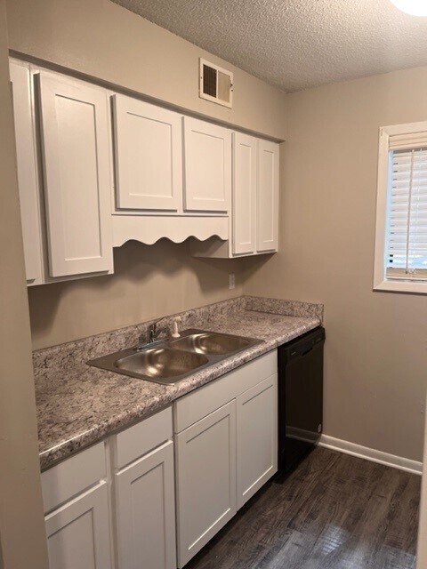 Photo - Caswell at Berkshire