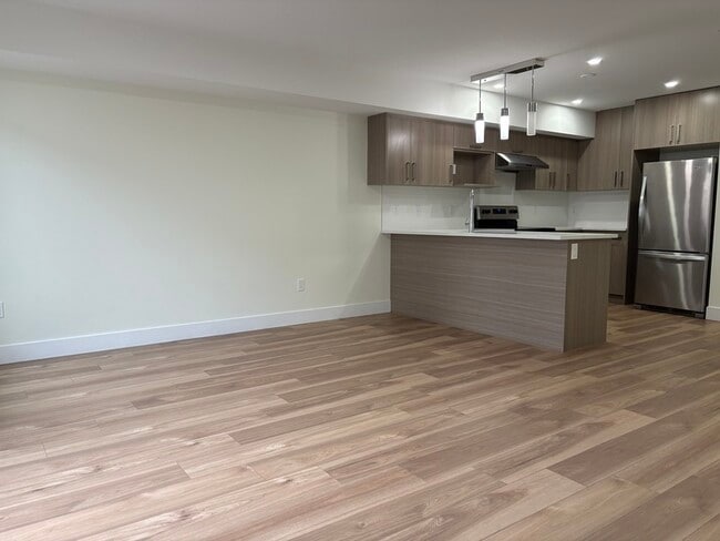 Photo - 500 Fleming Rd