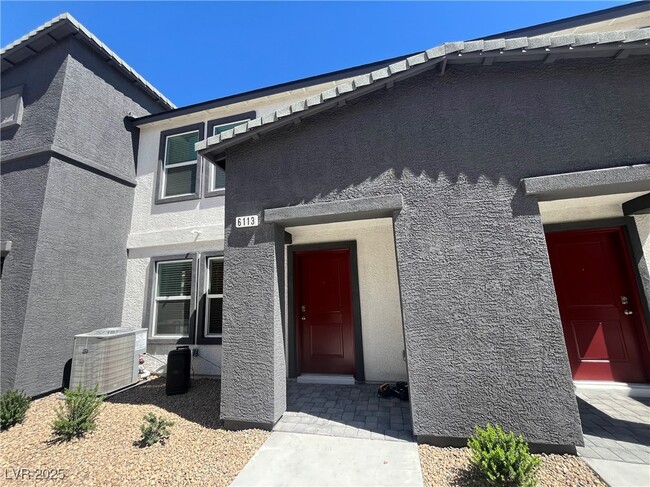Building Photo - 6113 Hibiscus Gdn St Rental