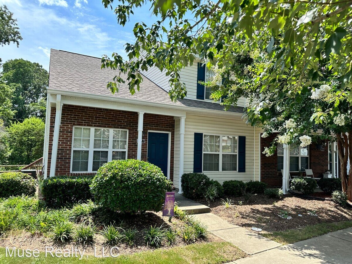Photo - 3 br, 2.5 bath House - 921 Par One Court