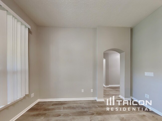 Photo - 1668 Hidden Forest Ln