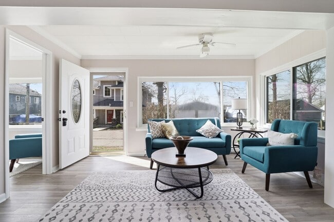 Photo - 3-bedroom home with deeded access to all-sports Loon Lake