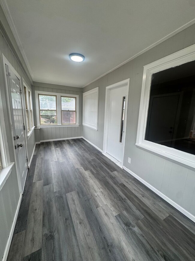 Photo - Beautiful 2-bedroom house for Rent AVAILAB...