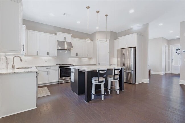 Photo - 1859 Commons Pl NW