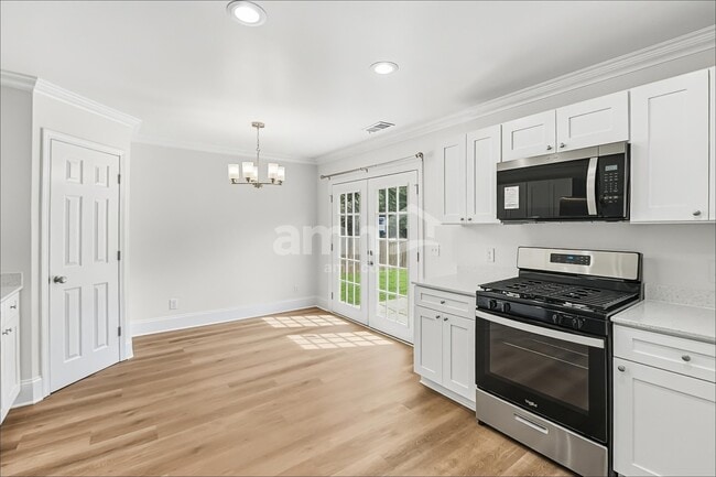 Photo - 3911 Laurel View Cir