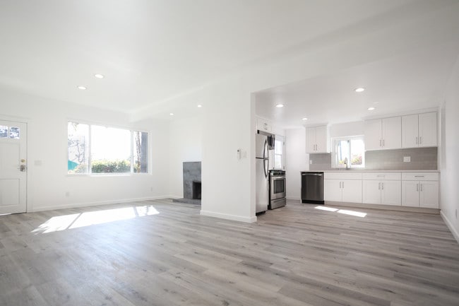 Photo - 403 Brooks Ave Unit N/A