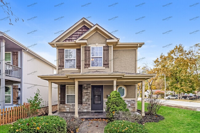 Building Photo - 517 SW 15 St