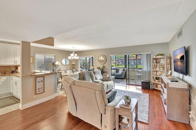 Building Photo - 10663 Ocean Palm Way Unit 101 Rental