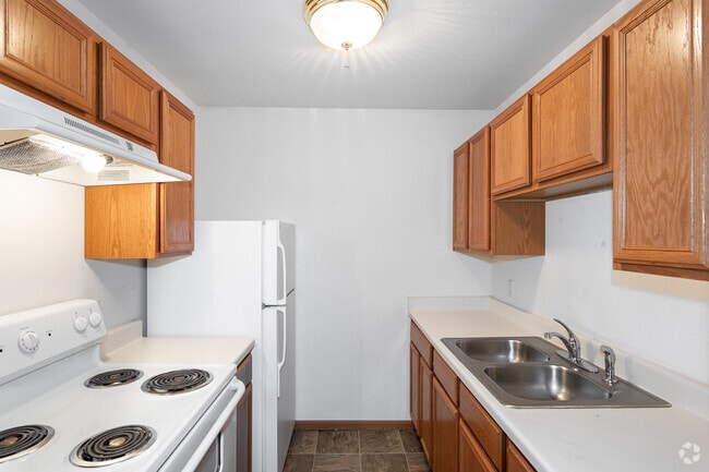 1HAB, 1BA - 600 ft² - Rosewood Place Senior Apartments