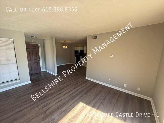 Photo - 155 Brooke Castle Dr