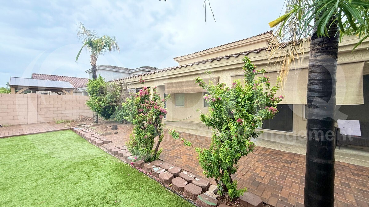 Photo - 15620 N 14th Dr