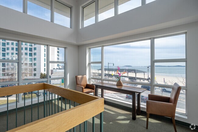 3 Story Atrium 1st