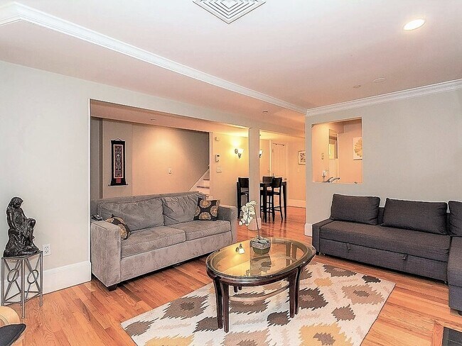 Photo - 81 Saint Botolph St Unidad 1