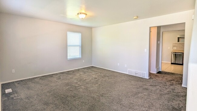 Photo - 118 1810 N
