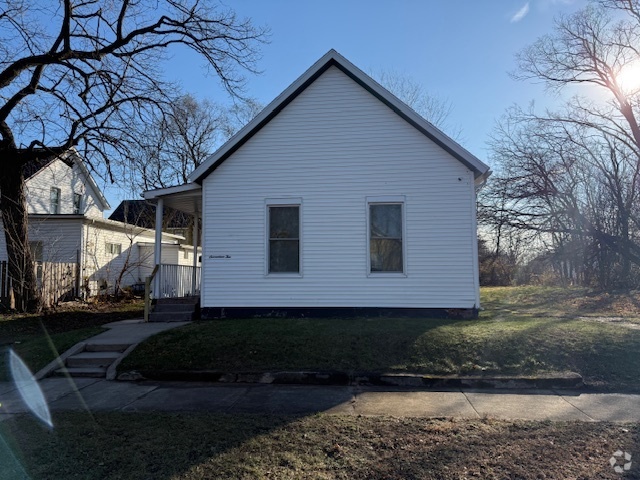 Building Photo - 1710 Sibley Ave Rental